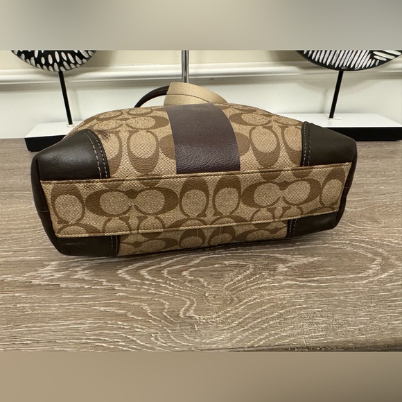 Coach Signature Heritage stripe Tote Bag - Picture 11 of 16